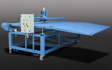 Trimming & cutting systems - Equitan - Transport-Belt Trimming & cutting systems - Equitan - Transport-Belt