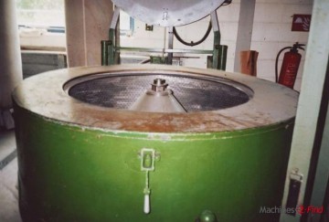 Centrifuge - Broadbent - Centrifuge Centrifuge - Broadbent - Centrifuge