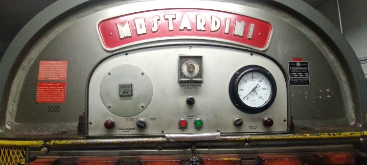 Presses, Ironing & Embossing - Mostardini - 850 tn