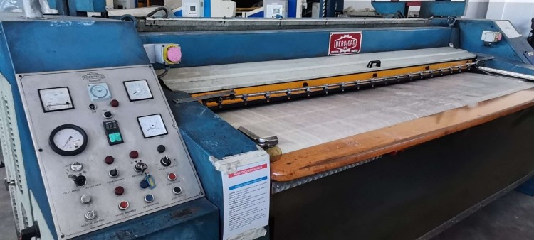 Ironing & Embossing - Bergi - Kombipress