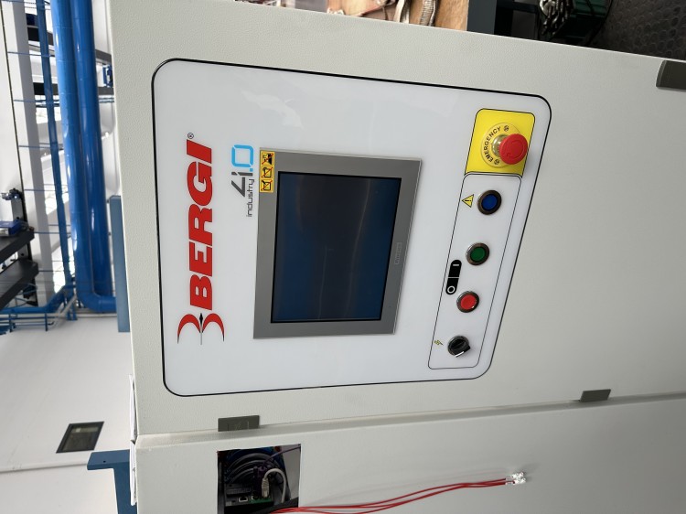 Ironing & Embossing - Bergi - Kombipress